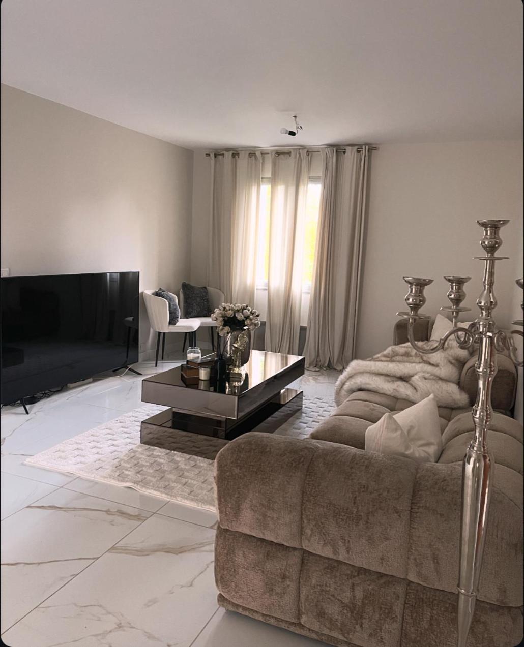La Maison Du Luxe Ris-Orangis Екстериор снимка